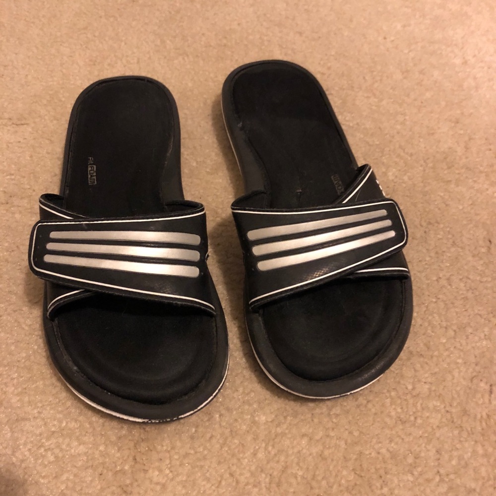 Adidas slip ons